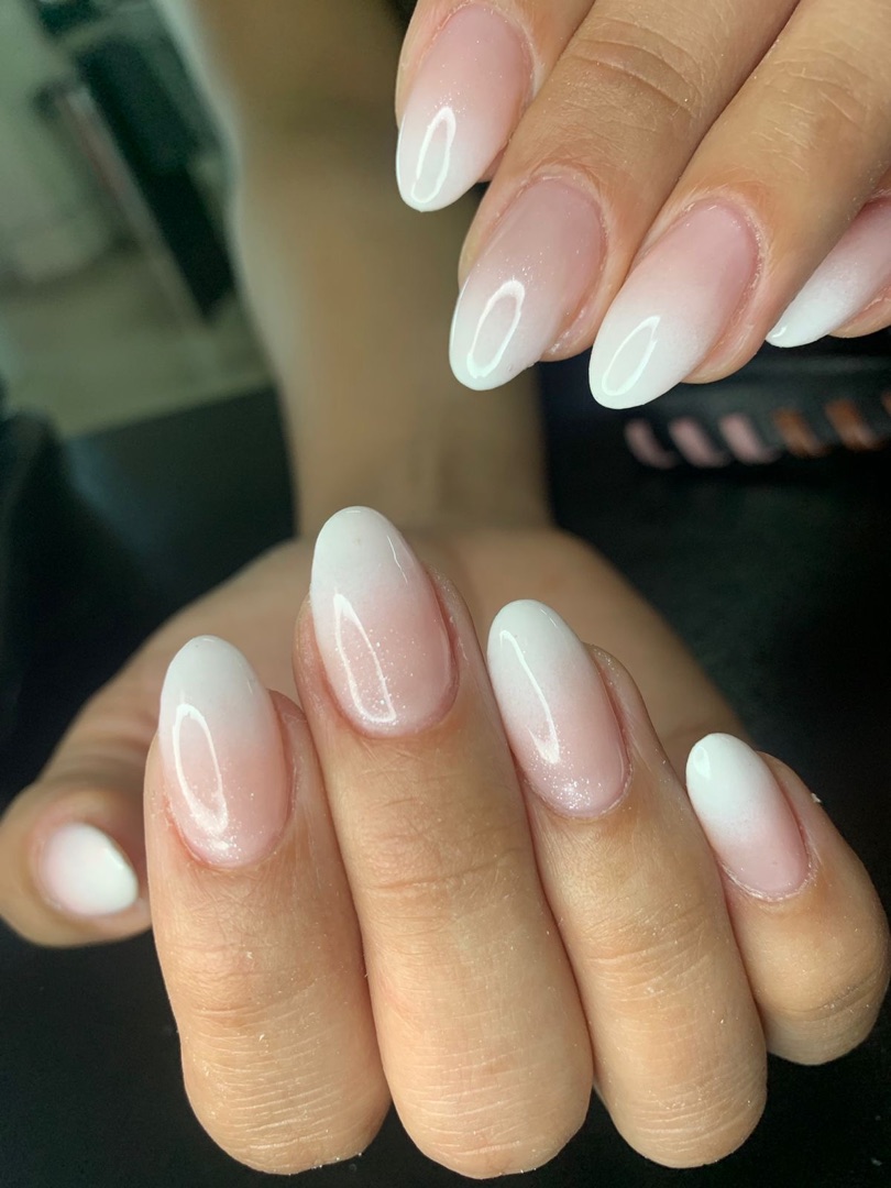 Manicura francesa clásica · Perfect Nails